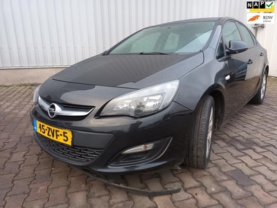 Opel Astra 1.7 CDTi S/S Business + SCHADEAUTO!! - BPM