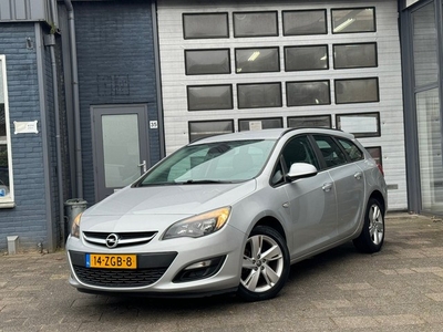 Opel Astra Sports Tourer 1.4 Cosmo Clima PDC Navi