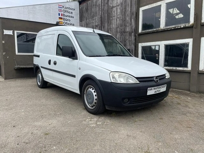 Opel Combo (bj 2011)