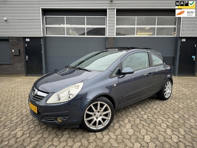 Opel Corsa 1.4-16V Cosmo, PANO, CLIMA, CRUISE, LEER, NAP