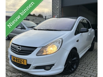 Opel Corsa 1.4-16V Enjoy / Limited Edition / Dealer onderh.