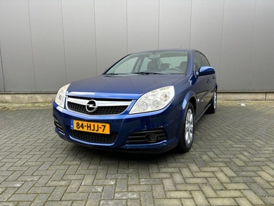 Opel Vectra 1.6-16V Business