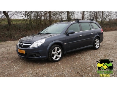 Opel Vectra Wagon 2.2-16V Executive / Nieuwe APK/€ 1.977,-