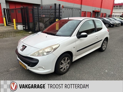 Peugeot 206+ 1.4 Millesim 200 APK tot 3-10-24 Elek. ramen