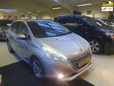 Peugeot 208 1.2 VTi Blue Lease Executive Inruil mogelijk