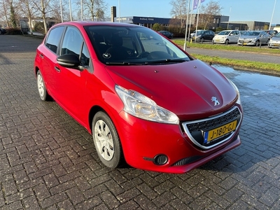 Peugeot 208 Benzine