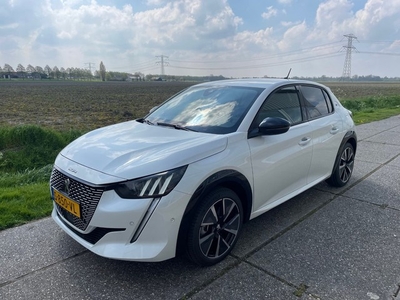 Peugeot e-208 EV GT 50 kWh, GROOT NAVIGATIESCHERM