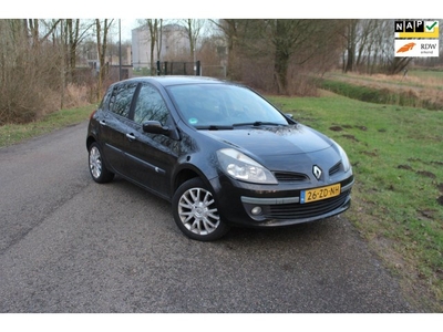 Renault Clio 1.6-16V Dynamique