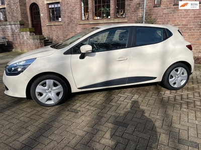 Renault Clio Benzine