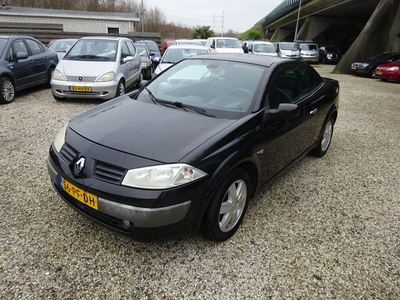 Renault Mégane Coupé-Cabriolet 1.6-16V Privilège Comfort