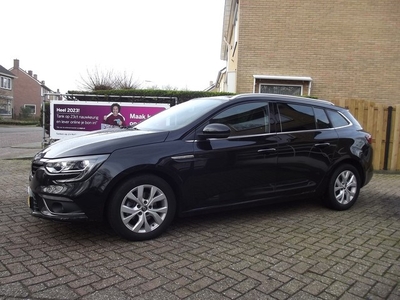 Renault Mégane Estate 1.3 TCe Limited zwart, navigatie