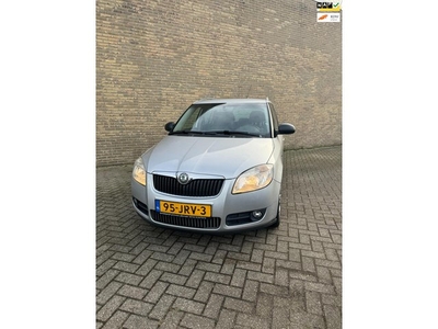 Skoda Fabia Combi 1.4-16V Tour