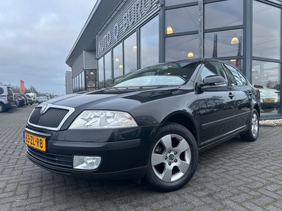 Skoda Octavia 1.6 FSI Elegance Leder ECC Nav LMV