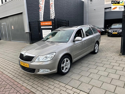 Skoda Octavia Combi 1.2 TSI Elegance Business Line DSG 2e