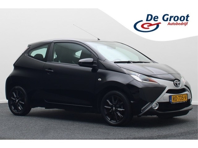 Toyota Aygo 1.0 VVT-i x-play Airco, Bluetooth, Camera