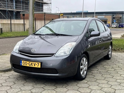 Toyota Prius 1.5 VVT-i Comfort NAP 6 MAANDEN GARANTIE