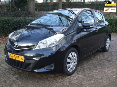 Toyota Yaris 1.3 VVT-i Aspiration airco cruise 150 dkm NAP