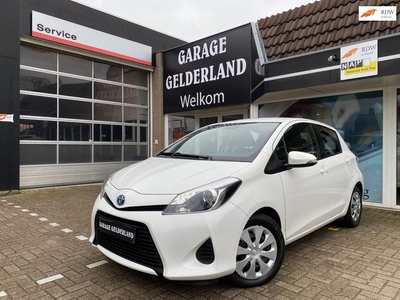 Toyota Yaris 1.5 Full Hybrid Xenon Full-Led Navi