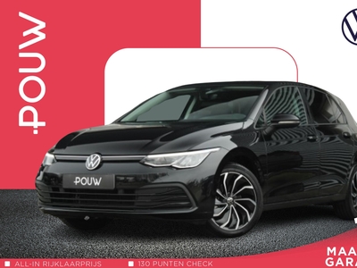 VOLKSWAGEN GOLF 1.5 TSI 130pk Life | Navigatie | Parkeersensoren