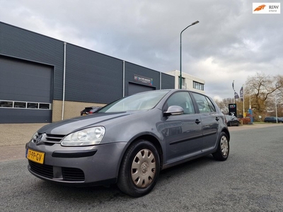 Volkswagen Golf 1.6 FSI 5 DEUR AIRCO CRUISE 2 X SLEUTELS