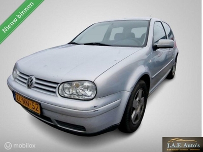 Volkswagen Golf 1.8-5V Highline Superkoopje!