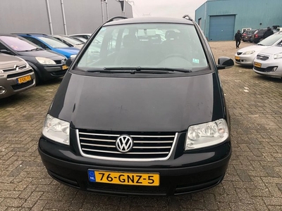 Volkswagen Sharan 2.0 benzine 7 person rijd super