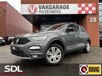 Volkswagen T-Roc 1.0 TSI Style Business // NAVI // PDC V+A