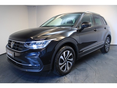 Volkswagen Tiguan 1.5 TSI Life Business DSG NAVI