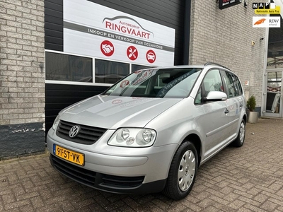 Volkswagen Touran 1.6-16V FSI Business Nette Auto 1 JAAR APK