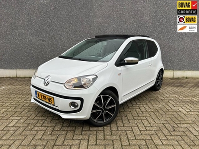 Volkswagen Up! 1.0 groove up! BlueMotion PANO NAVI CC