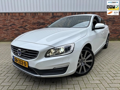 Volvo S60 1.5 T2 Momentum Dealer onderh.LeerStoelverw.