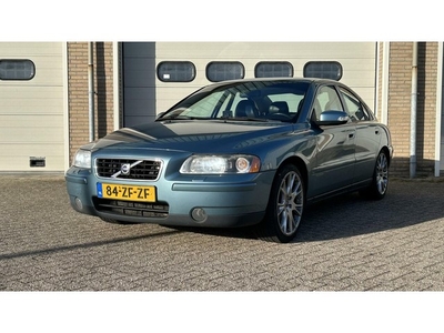 Volvo S60 2.4 R-LINE LPG G3 Trekhaak , Leer, Drivers Edition