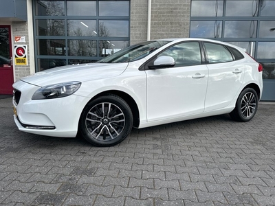 Volvo V40 2.0 D3 Momentum AUTOMAAT