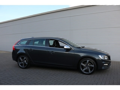 Volvo V60 1.6 T3 R-Design Aut (104.793Km! Orig NL Auto!