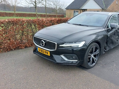 Volvo V60 2.0 B3 Inscription ECC/LEER/LED/NAVI/PANO BJ 2020