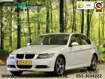 BMW 3-SERIE 320i Executive | 6 Versnellingen | Airconditioning | Cruise Control | Parkeersensoren | Bluetooth | Isofix | Multifunctioneel Stuurwiel | Automatische Verlichting |