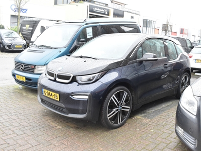 BMW I3 Execeutive Edition 120Ah 42 kWh Panoramdak 42 kw accu btw auto prijs incl. btw 120Ah 42 kWh Pano.dak Gr Navi Stoelverw. Camera Led Dab