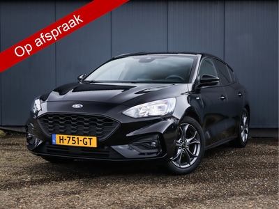 FORD FOCUS 1.0 EcoBoost ST Line Business (126PK), 1ste-Eigenaar, Keurig-Onderh., Navigatie/Apple-Carplay/Android-Auto, Airco/Climate-Control, Cruise-Control, Stoelverwarming, Parkeersensoren-V+A, DAB, LM.-Velgen-17Inch, Lane-Assist, Sportstoelen, Privacy-Glas, NL...