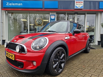 MINI MINI 1.6 184 pk Cooper S Westminster - Leder - Navigatie - Panoramadak