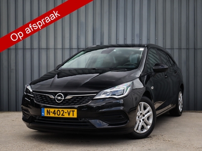 OPEL ASTRA Sports Tourer 1.2 Business Elegance, (110 PK) 2e-Eigenaar, Keurig-Onderh., Navigatie/Apple-Carplay/Android-Auto, LM.-Velgen, Parkeersensoren-V+A, Achteruitrijcamera, DAB, Keyless-Entry/Start, Lane-Assist, Cruise-Control, Airco/Climate-Control, Privacy-...