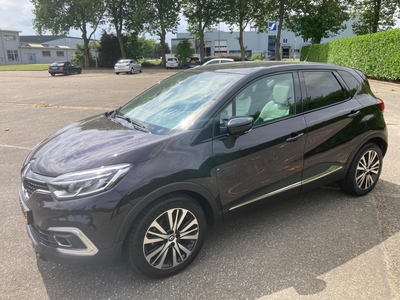 RENAULT CAPTUR 1.2 TCe AUTOMAAT Initiale Paris | Navigatie | Camera | Panoramadak | 3 Kleurig leer