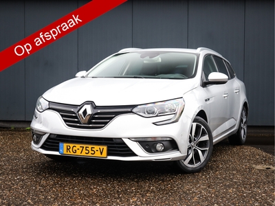 RENAULT MEGANE Estate 1.5 dCi Bose (111PK), 2e-Eigenaar, Keurig-Onderh., Navigatie/Apple-Carplay/Android-Auto, Parkeersensoren-V+A, Keyless-Entry/Start, LM.-Velgen-17Inch, Airco/Climate-Control, Stoelverwarming, Premium-Audio, Dodehoeksensor, Leer/Stof, Privacy-Glas,...