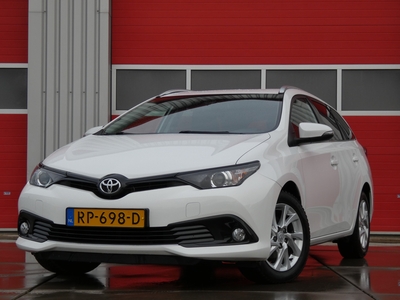 TOYOTA AURIS Touring Sports 1.2T Dynamic/ lage km/ zeer mooi!