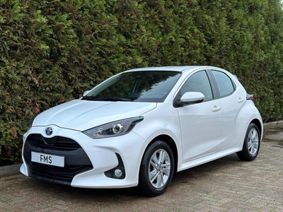 TOYOTA YARIS 1.5 Hybrid Active CarPlay Camera