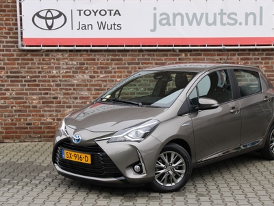 TOYOTA YARIS 1.5 Hybrid Executive + Navi + PDC