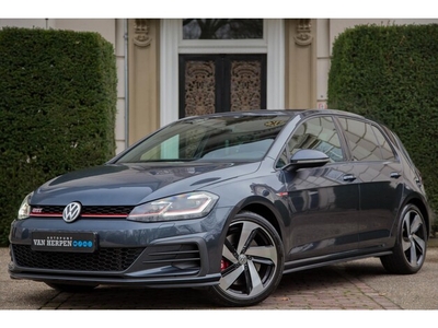 Volkswagen Golf Benzine