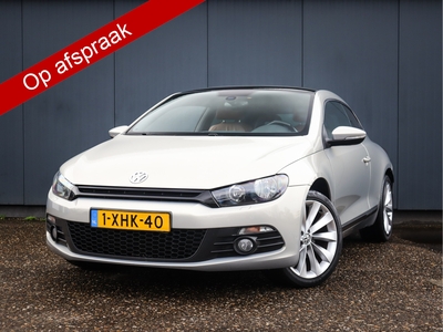 VOLKSWAGEN SCIROCCO 1.4 TSI Highline Plus (161PK), Keurig-Onderh., Navigatie, Leer, Panoramadak, Parkeersensoren, Stoelverwarming, Airco/Climate-Control, LM.-Velgen-18Inch, Privacy-Glas