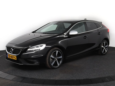 VOLVO V40 T3 Aut-6 Polar+ | Stoelverwarming | Harman Kardon | | Parkassist voor & achter | Climate Control | Cruise control | Parkassist camera | Keyless | Panoramadak | extra getint glas | 17'' lichtmetalen velgen |