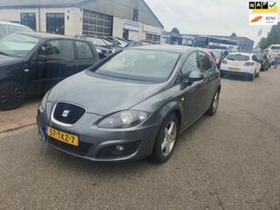 Seat LEON 1.2 TSI Ecomotive COPA NAV.+ Clima Bj:2012 NAP!