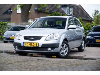 Kia Rio 1.4 - AUTOMAAT - TREKHAAK - BOVAG RIJKLAAR